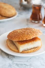 Knafeh in a Bun
